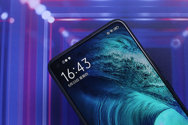 1398元的极点全面屏手机vivo Z5x:千元机用料也“很足” 1398元的极点全面屏手机vivo Z5x:千元机用料也“很足”