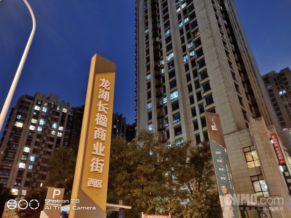 全能ACE vivo Z5的诞生:论拍照我们只和旗舰手机比 全能ACE vivo Z5的诞生:论拍照我们只和旗舰手机比