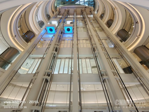 vivo X60 Pro评测:携手蔡司 移动影像的一次华丽转身 vivo X60 Pro评测:携手蔡司 移动影像的一次华丽转身