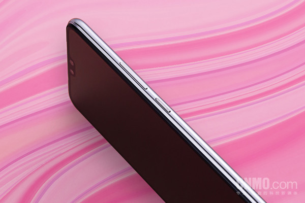 “ 5G轻薄自拍神器”vivo S7:悄悄变美然后惊艳所有人 “ 5G轻薄自拍神器”vivo S7:悄悄变美然后惊艳所有人