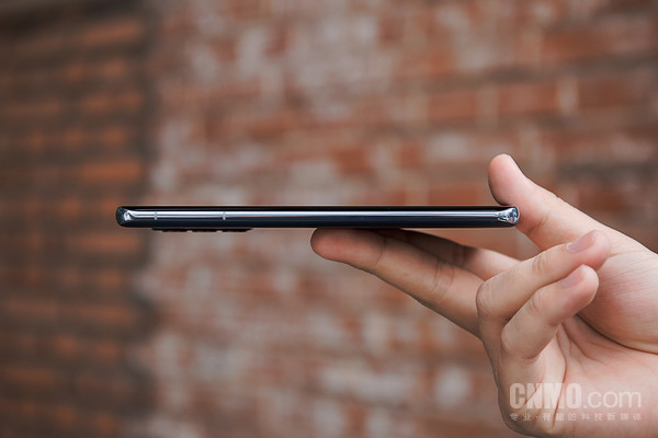 魅族 18 魅族 18系列:两种口味两份惊喜 Flyme 9才是大杀器