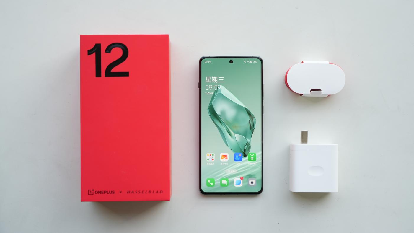 一加12评测:不叫Pro 但却是事实上的Pro