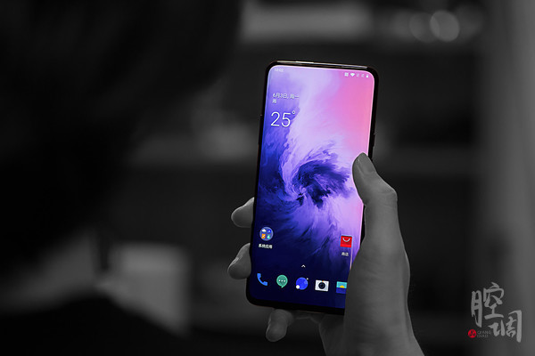一加7 Pro:“不将就”生活,生活才会“不将就”自己 一加7 Pro:“不将就”生活,生活才会“不将就”自己