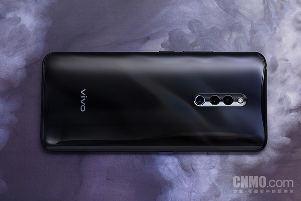 vivo 27 Pro评测:几点改变 让它成为最熟悉的陌生人 vivo 27 Pro评测:几点改变 让它成为最熟悉的陌生人