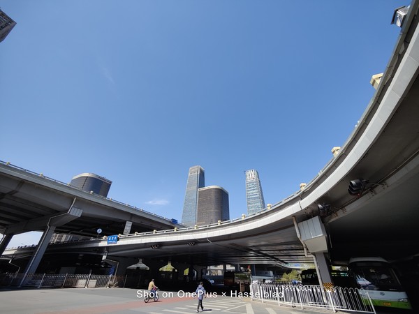 一加9 Pro超广角样张 带上哈苏加持的一加9 Pro 用超广角来感受另一个世界
