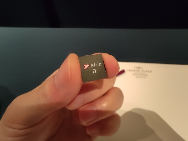 麒麟810 1399元起旗舰机性能实测 来自荣耀9X系列的降维打击