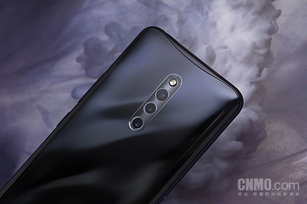 vivo 27 Pro评测:几点改变 让它成为最熟悉的陌生人 vivo 27 Pro评测:几点改变 让它成为最熟悉的陌生人