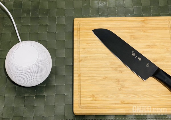 将HomePod mini放在厨房使用 只卖749元的HomePod mini 究竟蕴含多大的能量?