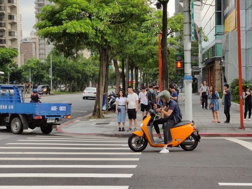 十字路口 一加7 Pro行摄台湾:用一双善于发现美的眼睛留住光阴