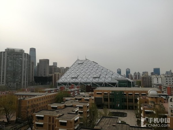 △未开启广角 华为畅享9S评测:千元超广角AI三摄 年轻多彩不设限!