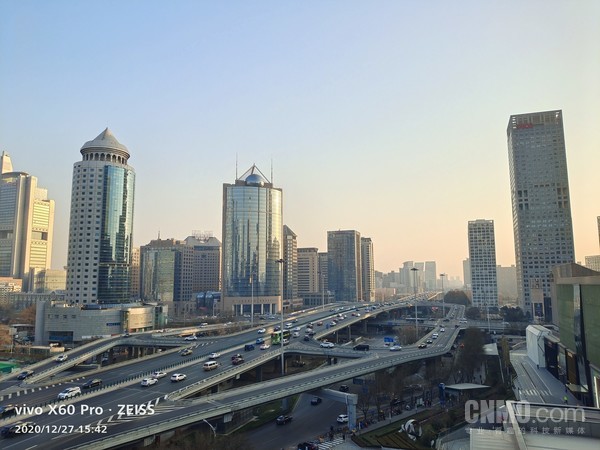 超广角模式 vivo X60 Pro评测:携手蔡司 移动影像的一次华丽转身