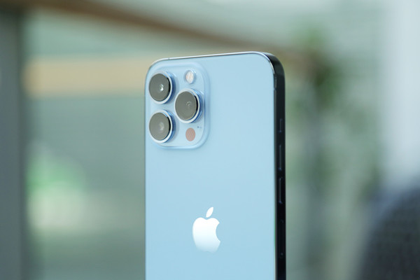 iPhone 13 Pro Max评测:用自由转换的焦点 “刷”出新的高度 iPhone 13 Pro Max评测:用自由转换的焦点 “刷”出新的高度