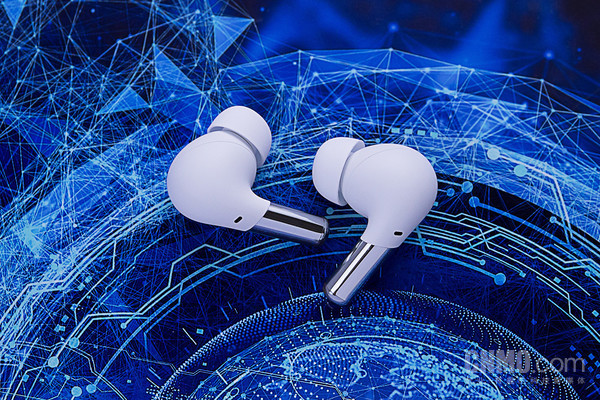 长按耳机柄即可切换“通透模式” OnePlus Buds Pro体验:音质旗舰 你的耳朵值得拥有