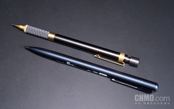 普通铅笔与M-Pen 2s Mate Xs2绝佳拍档 华为M-Pen 2s:让折叠屏体验无边界