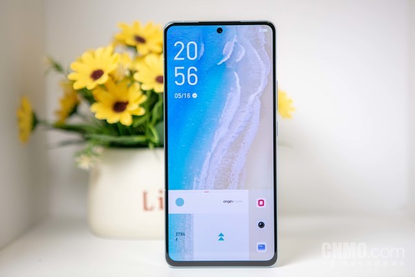 vivo S15采用一块120Hz直屏 vivo S15:S系列的一次蜕变 这次的亮点竟然在性能