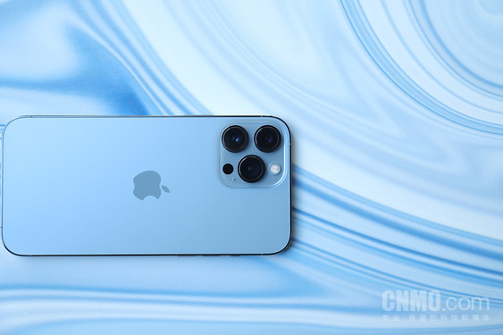 iPhone 13 Pro Max评测:用自由转换的焦点 “刷”出新的高度 iPhone 13 Pro Max评测:用自由转换的焦点 “刷”出新的高度