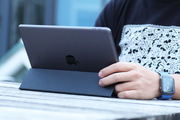 超高性价比iPad 9:升级芯片屏幕 3000元档的唯一选择 超高性价比iPad 9:升级芯片屏幕 3000元档的唯一选择