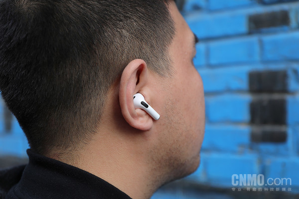 佩戴AirPods 3 AirPods 3评测:这是一款佩戴体验更舒适的AirPods