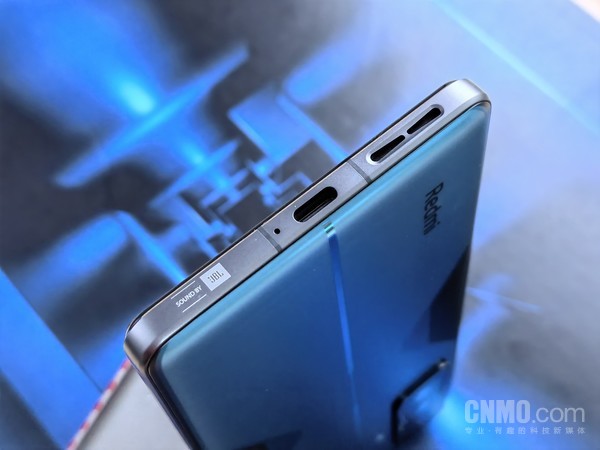 机身底部 Redmi K50电竞版评测:一点“寒芒”先到 随后枪出如龙