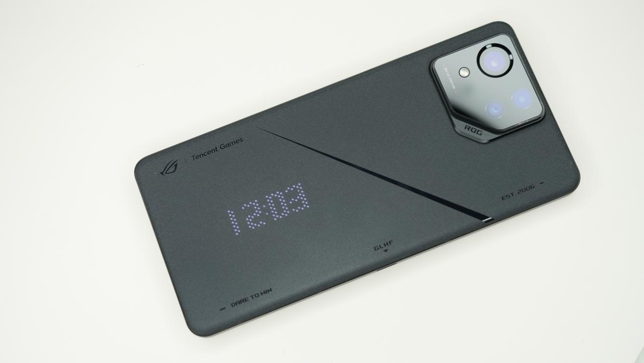 ROG Phone 8 Pro评测:原神帧率比赛 由此结束