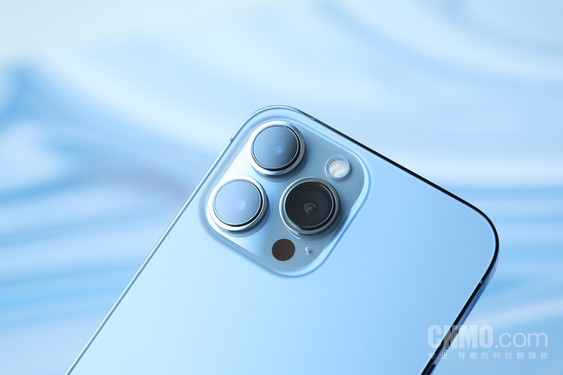 iPhone 13 Pro Max评测:用自由转换的焦点 “刷”出新的高度 iPhone 13 Pro Max评测:用自由转换的焦点 “刷”出新的高度