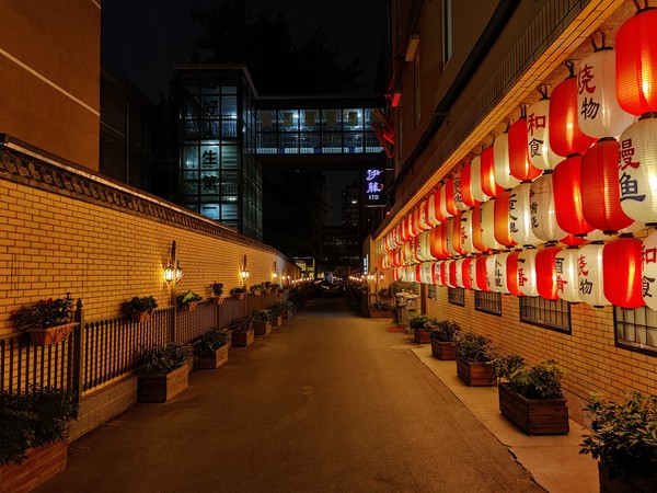 一加8 Pro样张 一加8 Pro评测:打磨“屏幕机皇”的道路上 只此“一加”