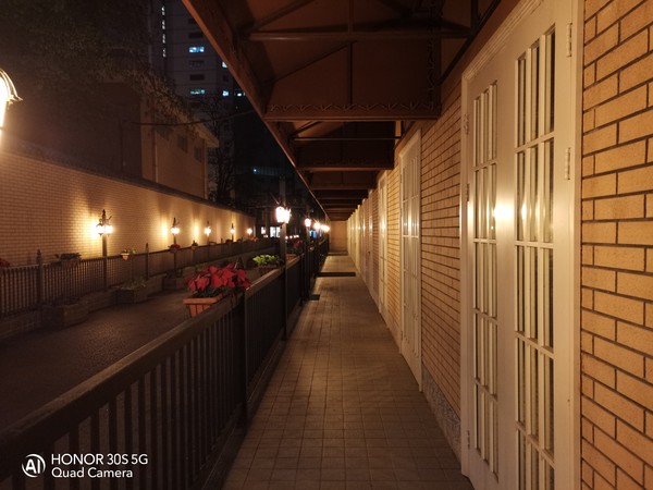 荣耀30S夜拍评测 麒麟820加持让你拍出旗舰级夜景 荣耀30S夜拍评测 麒麟820加持让你拍出旗舰级夜景