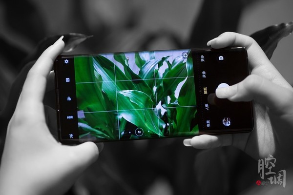 vivo NEX 3 5G:突破平面维度 感受未来的肆意蔓延 vivo NEX 3 5G:突破平面维度 感受未来的肆意蔓延