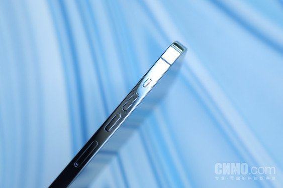iPhone 13 Pro Max评测:用自由转换的焦点 “刷”出新的高度 iPhone 13 Pro Max评测:用自由转换的焦点 “刷”出新的高度