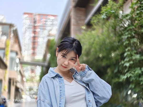 vivo X Fold2:更易用的折叠屏旗舰 “减重不减质”