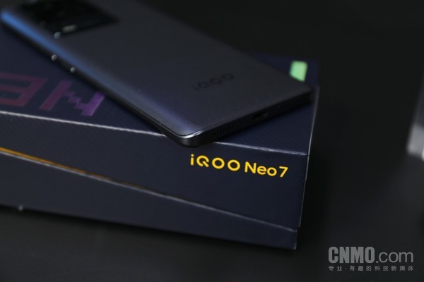 iQOO Neo7 iQOO Neo7评测:旗舰硬件加持 性能用户们的新惊喜