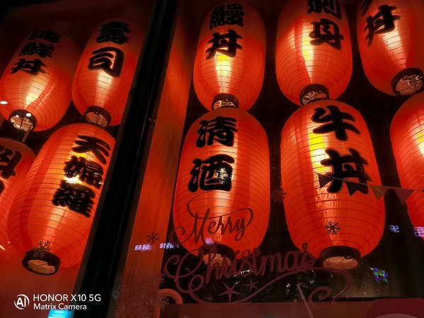 荣耀X10夜拍新境界 我们被这个“夜视仪”彻底惊艳到了 荣耀X10夜拍新境界 我们被这个“夜视仪”彻底惊艳到了