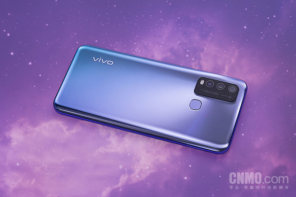 5000mAh电池+18W快充加持:vivo Y50究竟有多持久? 5000mAh电池+18W快充加持:vivo Y50究竟有多持久?