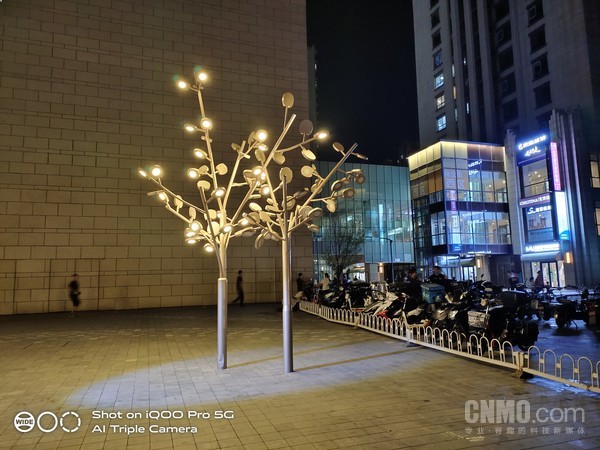 5G旗舰不止有速度与颜值:用iQOO Pro发现身边的美 5G旗舰不止有速度与颜值:用iQOO Pro发现身边的美