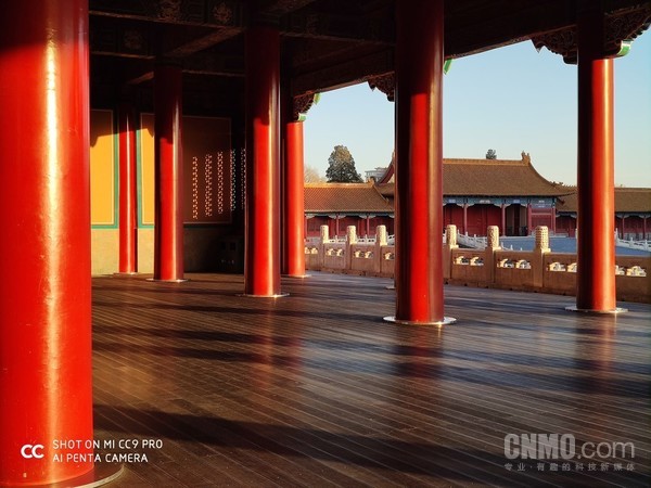小米CC9 Pro:“要走的路,是一个人的朝圣” 小米CC9 Pro:“要走的路,是一个人的朝圣”