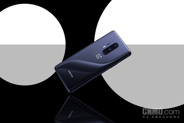 一加8 Pro 一加8 Pro评测:打磨“屏幕机皇”的道路上 只此“一加”