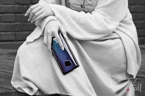vivo NEX 3 5G:突破平面维度 感受未来的肆意蔓延 vivo NEX 3 5G:突破平面维度 感受未来的肆意蔓延