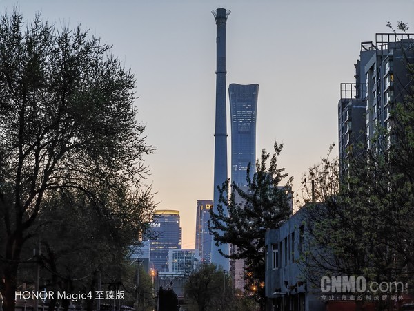 荣耀Magic4至臻版3.5X样张 荣耀Magic4至臻版评测:体验为先 用细节打造顶级旗舰