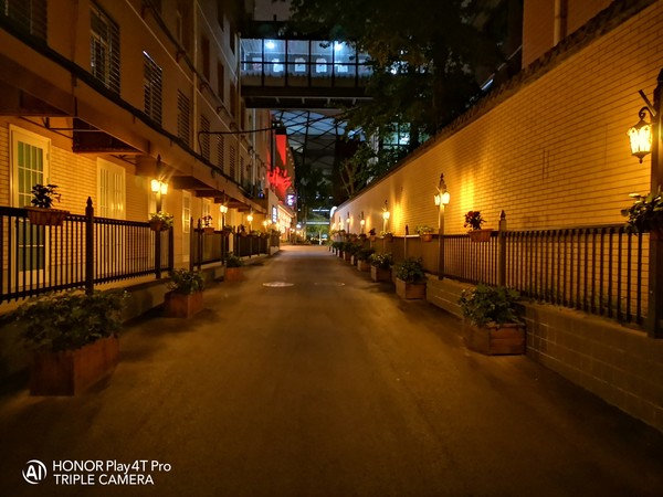 开启超级夜景后 荣耀Play4T Pro评测 这回“Play”的不仅仅是麒麟810