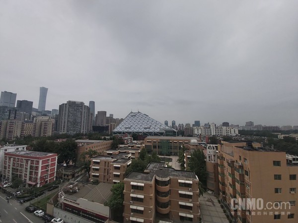 开启广角 会“杂技”的三星Galaxy A80评测:自拍也需要仪式感