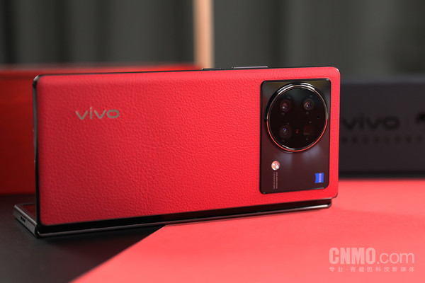 vivo X Fold+ vivo X Fold+评测:“高端折叠屏手机”的全新答案