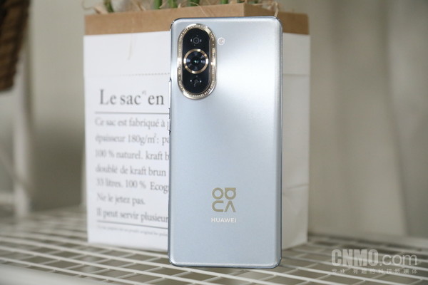 华为nova10 Pro:两颗镜头多重玩法 重构前置影像体验 华为nova10 Pro:两颗镜头多重玩法 重构前置影像体验