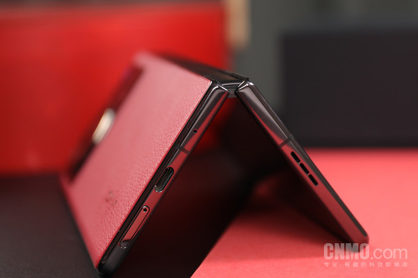 vivo X Fold+评测:“高端折叠屏手机”的全新答案 vivo X Fold+评测:“高端折叠屏手机”的全新答案