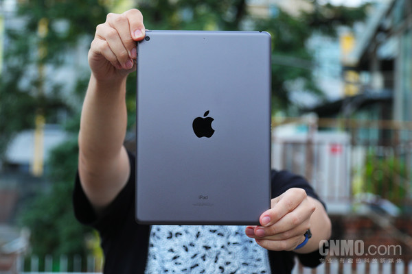 第九代iPad 超高性价比iPad 9:升级芯片屏幕 3000元档的唯一选择