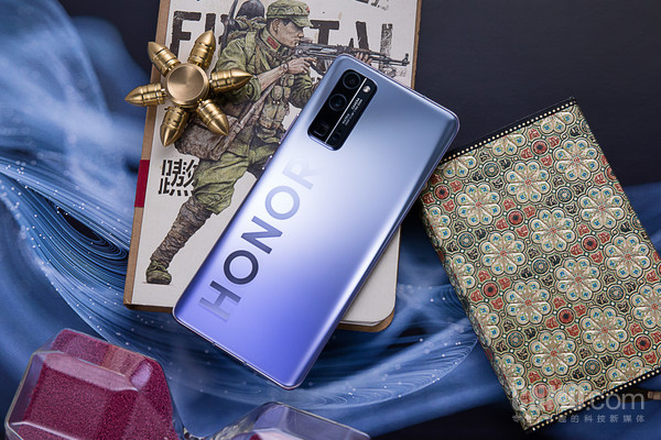 荣耀30 Pro+ 荣耀30 Pro+性能测试:麒麟990 5G让你“以快制胜”