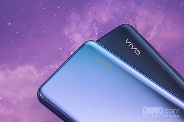 5000mAh强续航vivo Y50评测:青春就是要畅快“放肆” 5000mAh强续航vivo Y50评测:青春就是要畅快“放肆”