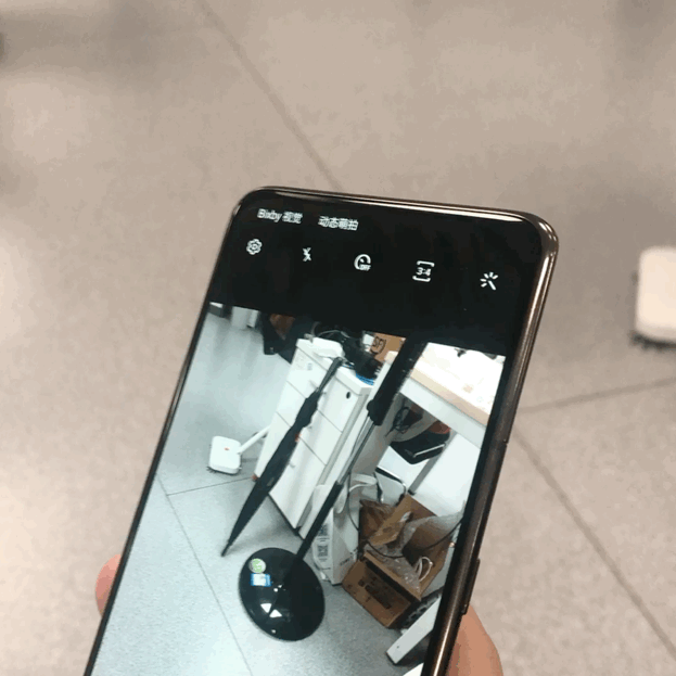 三星Galaxy A80 会“杂技”的三星Galaxy A80评测:自拍也需要仪式感