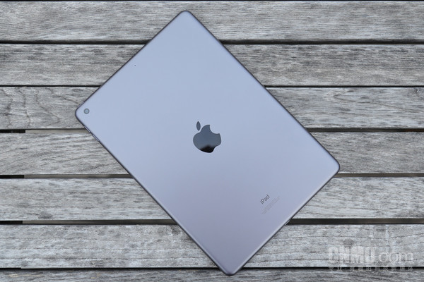 iPad搭载A13仿生芯片 超高性价比iPad 9:升级芯片屏幕 3000元档的唯一选择
