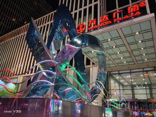 vivo Y35超级夜景模式拍摄 vivo Y35体验:长续航搭配大内存 轻薄有实力