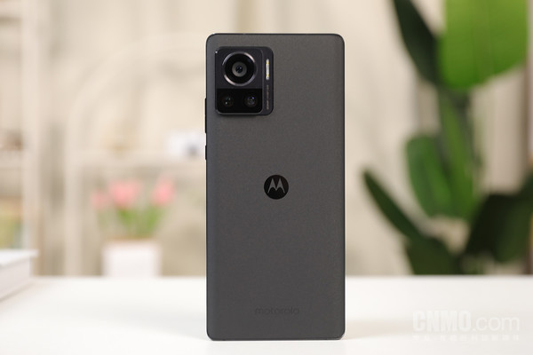 moto X30 Pro评测:骁龙8+搭配2亿像素 旗舰配置拉满 moto X30 Pro评测:骁龙8+搭配2亿像素 旗舰配置拉满